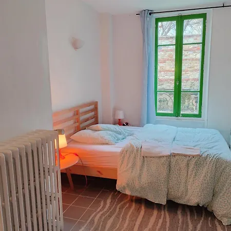 Ancienne Maison De Dans Le Quartier De France *