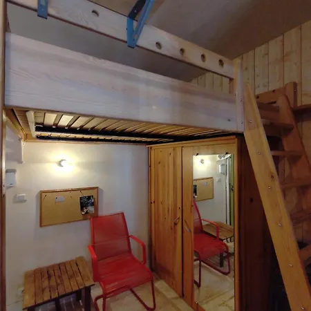 Guest house Ancienne Maison De Dans Le Quartier De France Vichy