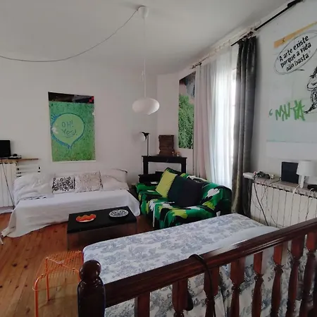 Ancienne Maison De Dans Le Quartier De France ヴィシー